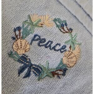 Vtg Set 2 Avanti Hand Towels Bathroom Peace Shells Beach Sky Blue Embroidered